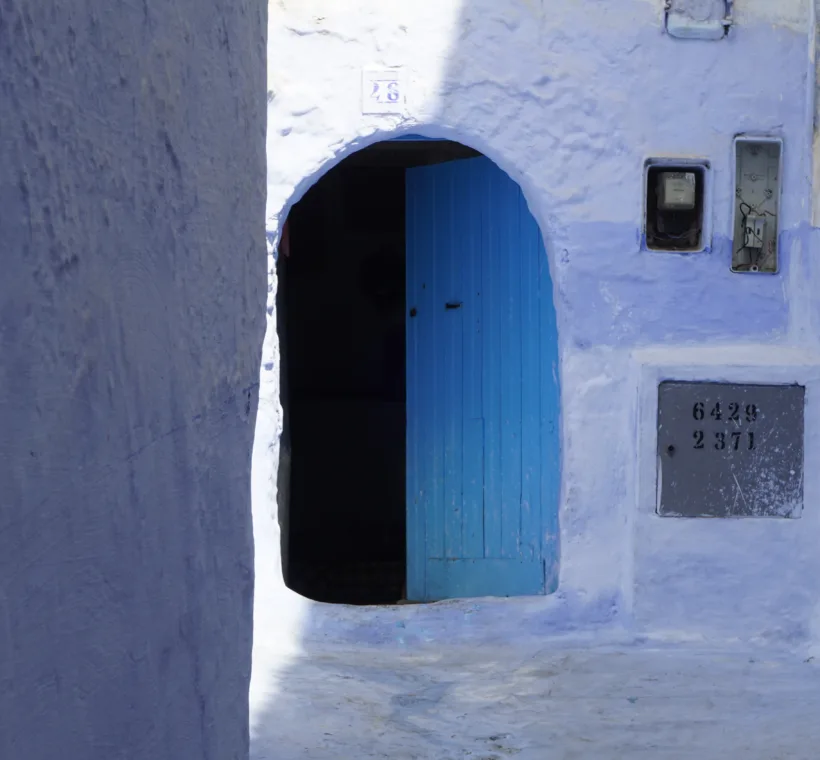 chefchaouen blue pigment,chefchaouen blue town,chefchaouen blue medina,chefchaouen description,chefchaouen doors,chefchaouen old town,chefchaouen history,chefchaouen jewish history,chefchaouen facts,doors of chefchaouen,history of chefchaouen,chefchaouen blue color,famous blue city in morocco,moroccan architecture,moroccan tiles