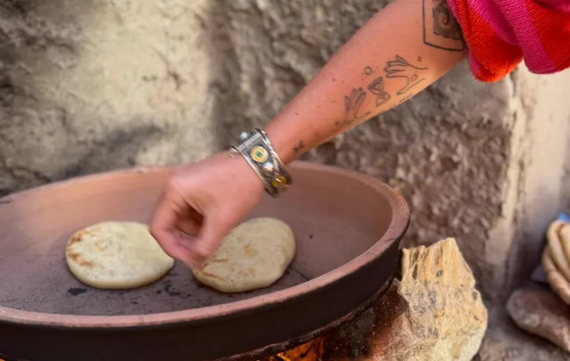 Atelier de fabrication de pain berbère à Essaouira - Cuisson et dégustation pratiques